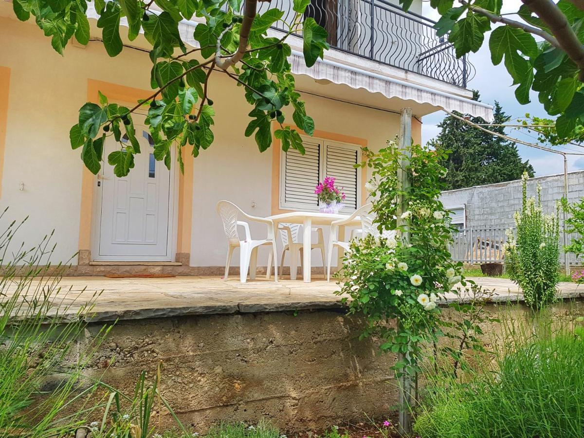 Apartmani Mlinar Gornji Karin Extérieur photo